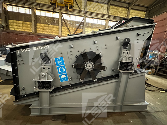 Инерционный грохот ГИС 32Н-1 закрытого типа